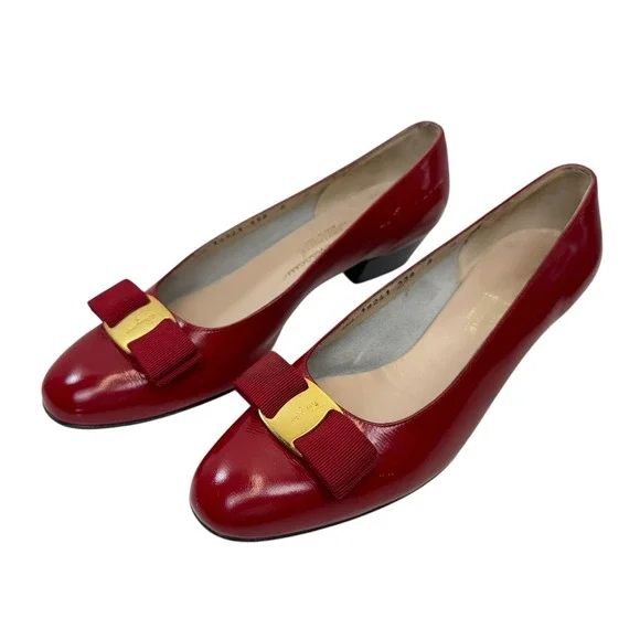 Shoes - Picture 2 of 10